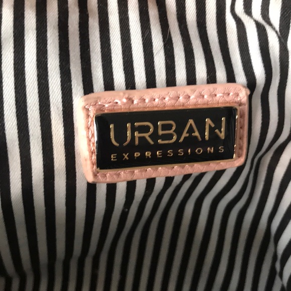 Urban expressions pink eye makeup bag - Picture 4 of 4